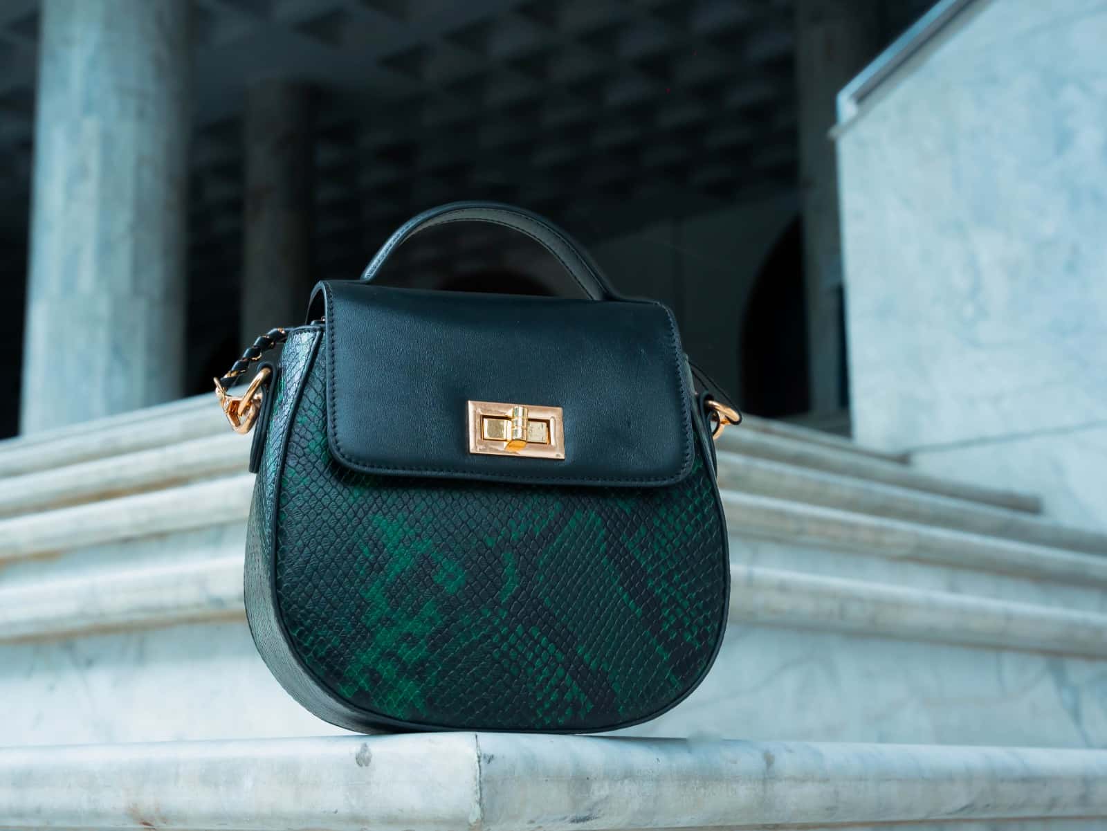 Crossbody bags